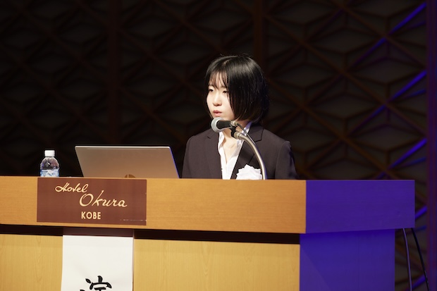 発表を行う隈病院 臨床検査科 生理機能検査室の土岐純菜さん