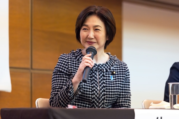 自由民主党 生稲 晃子参議院議員